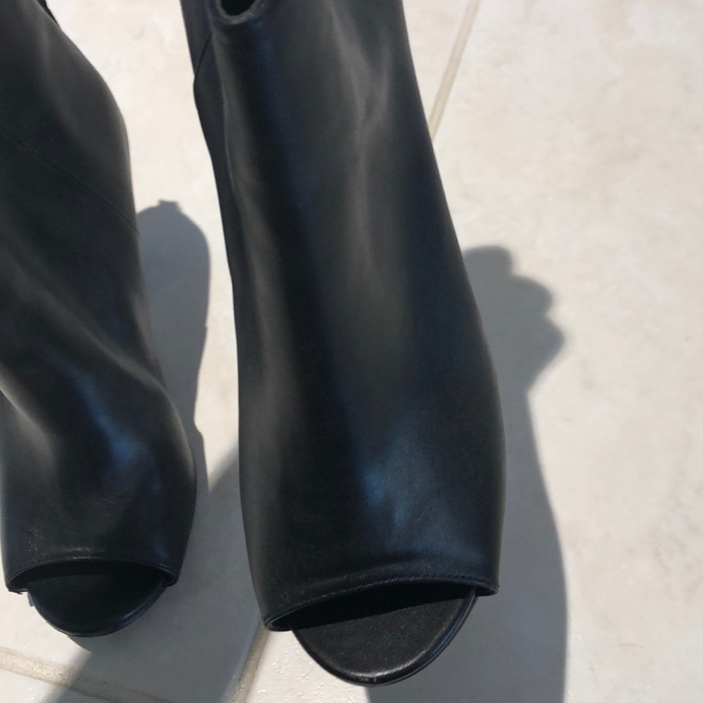 Also booties - Picture 3 of 3